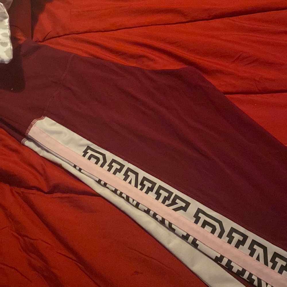 Burgundy VS PINK leggings